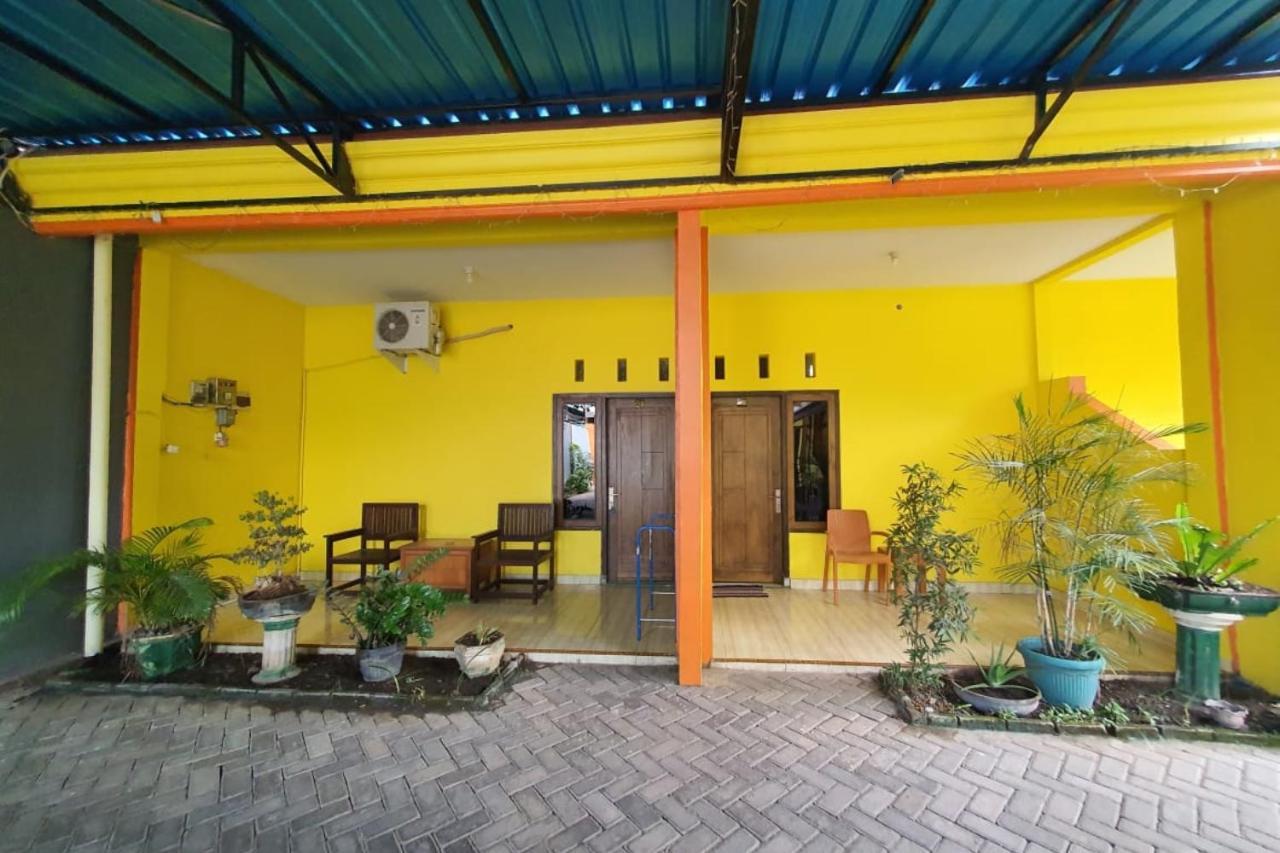 Apartamento New Puri Amalia Banyuwangi  Exterior foto