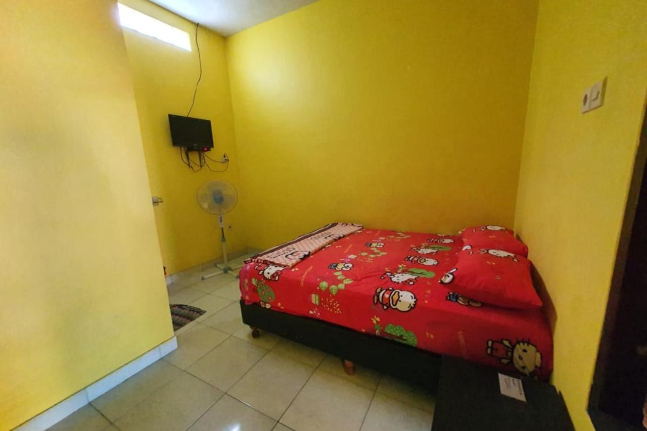 Apartamento New Puri Amalia Banyuwangi  Exterior foto
