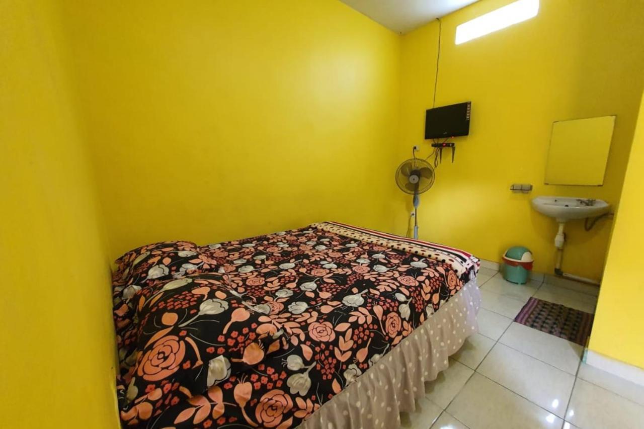 Apartamento New Puri Amalia Banyuwangi  Exterior foto