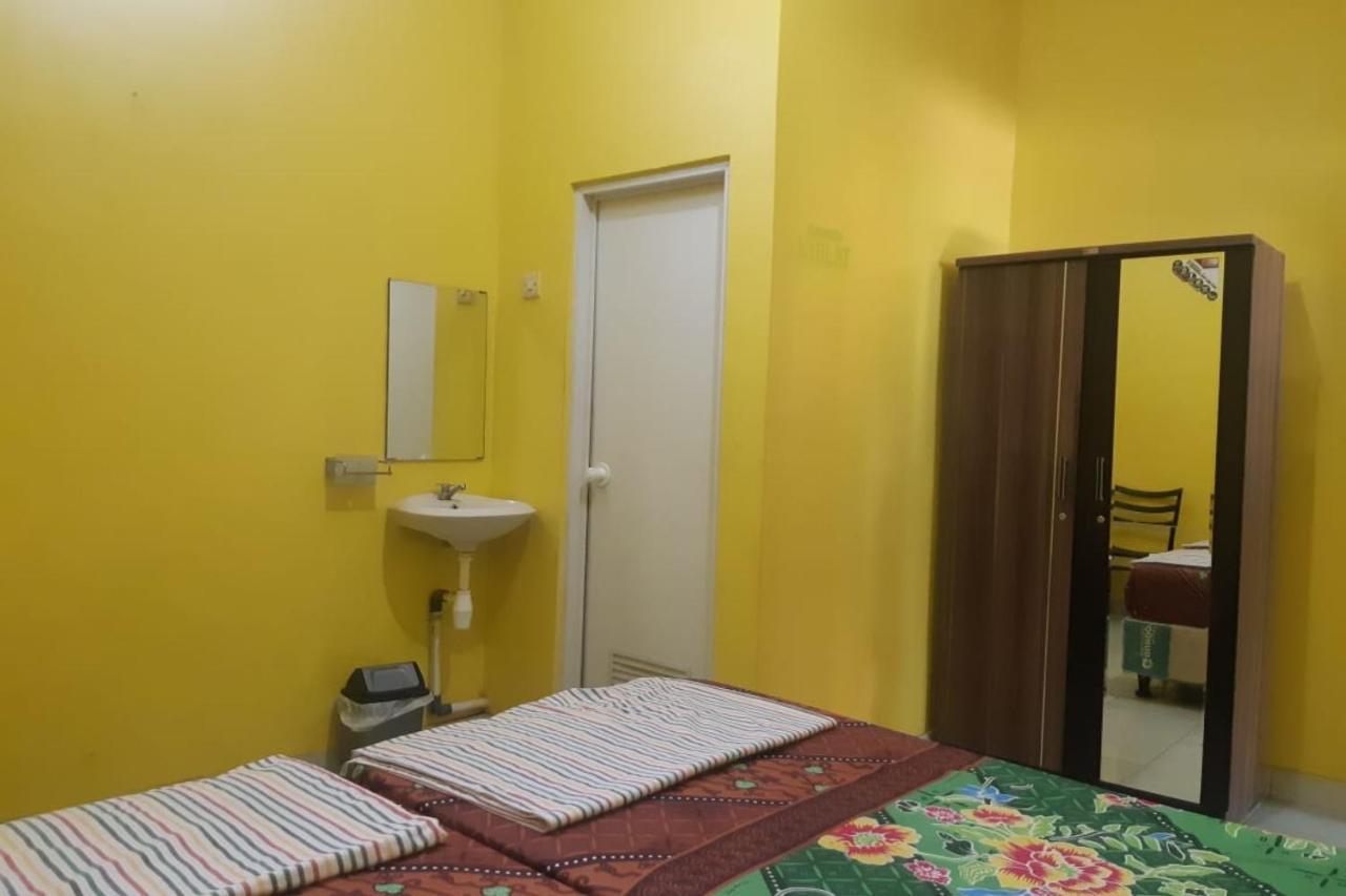 Apartamento New Puri Amalia Banyuwangi  Exterior foto
